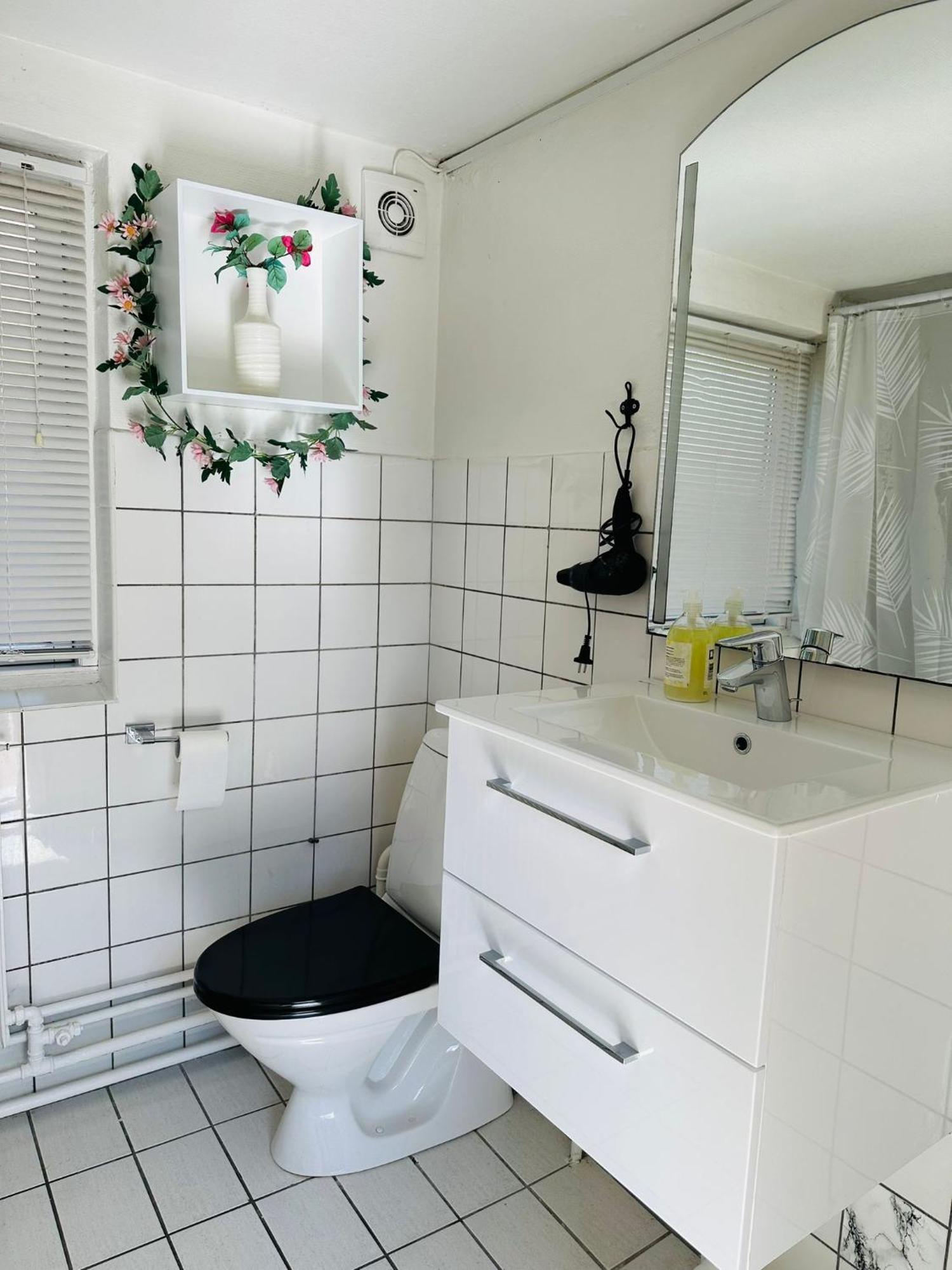 5 Minute Walk To Lego House - Perfect Location - Studio Room With Private Entrance - Garden On Site Billund Exteriér fotografie